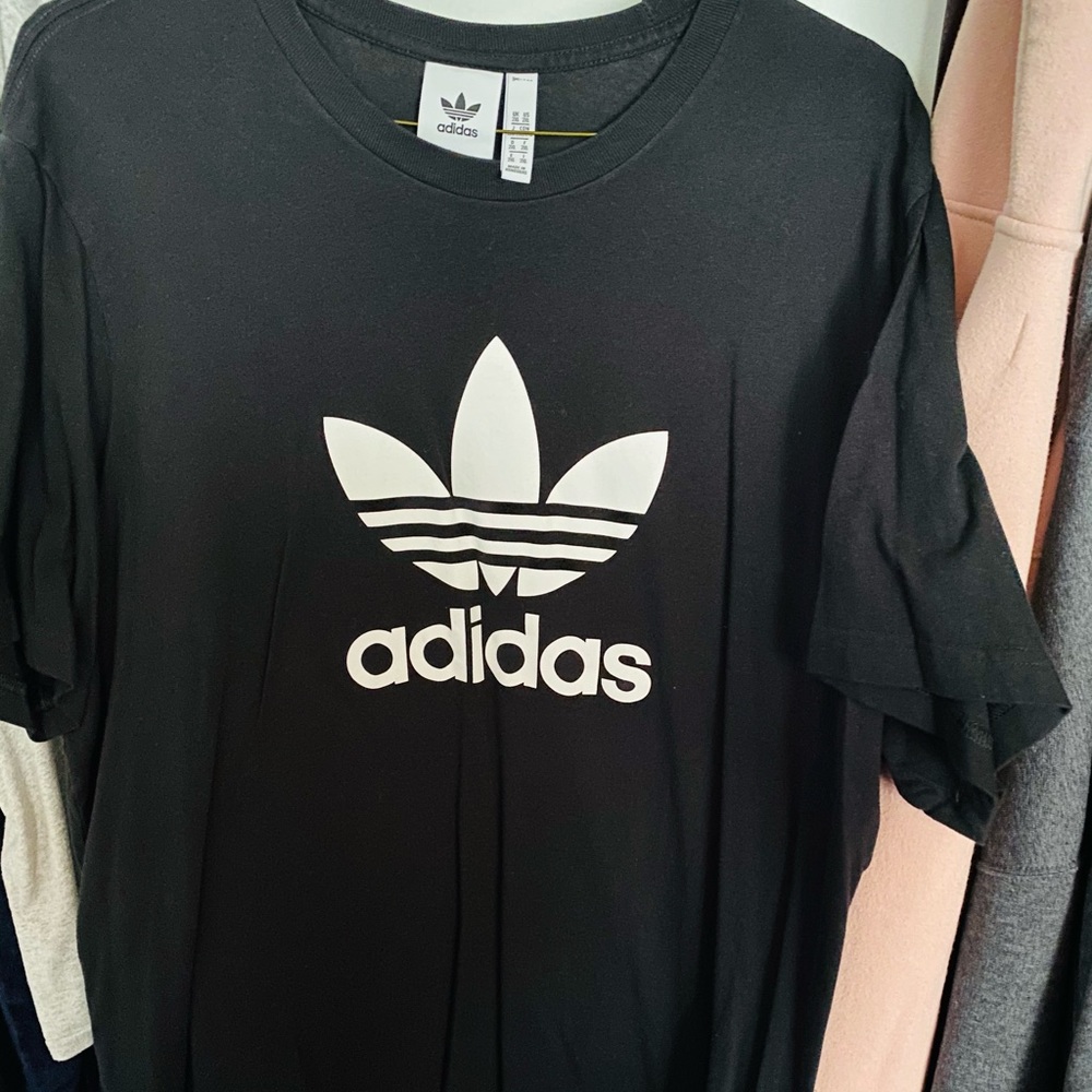 Adidas t shirt